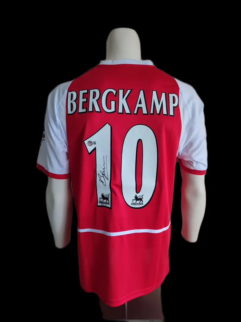 Gesigneerd voetbalshirt: Dennis Bergkamp