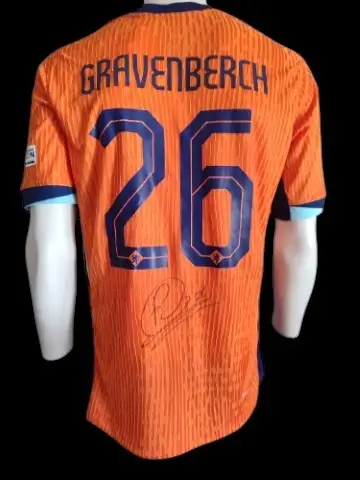 Gesigneerd voetbalshirt: Gravenberch