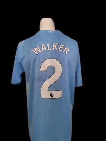 Gesigneerd voetbalshirt: Walker