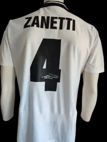 Gesigneerd voetbalshirt: Zanetti