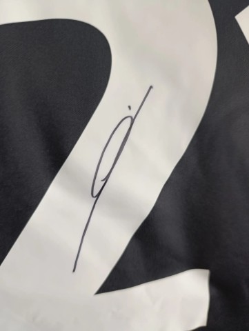 Zinedine Zidane handtekening detail 2